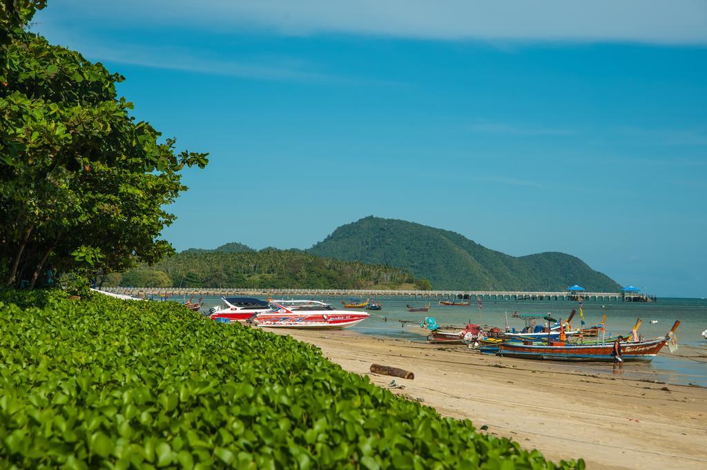 The Title Kr Beach Condotel Rawai Beach Exterior photo